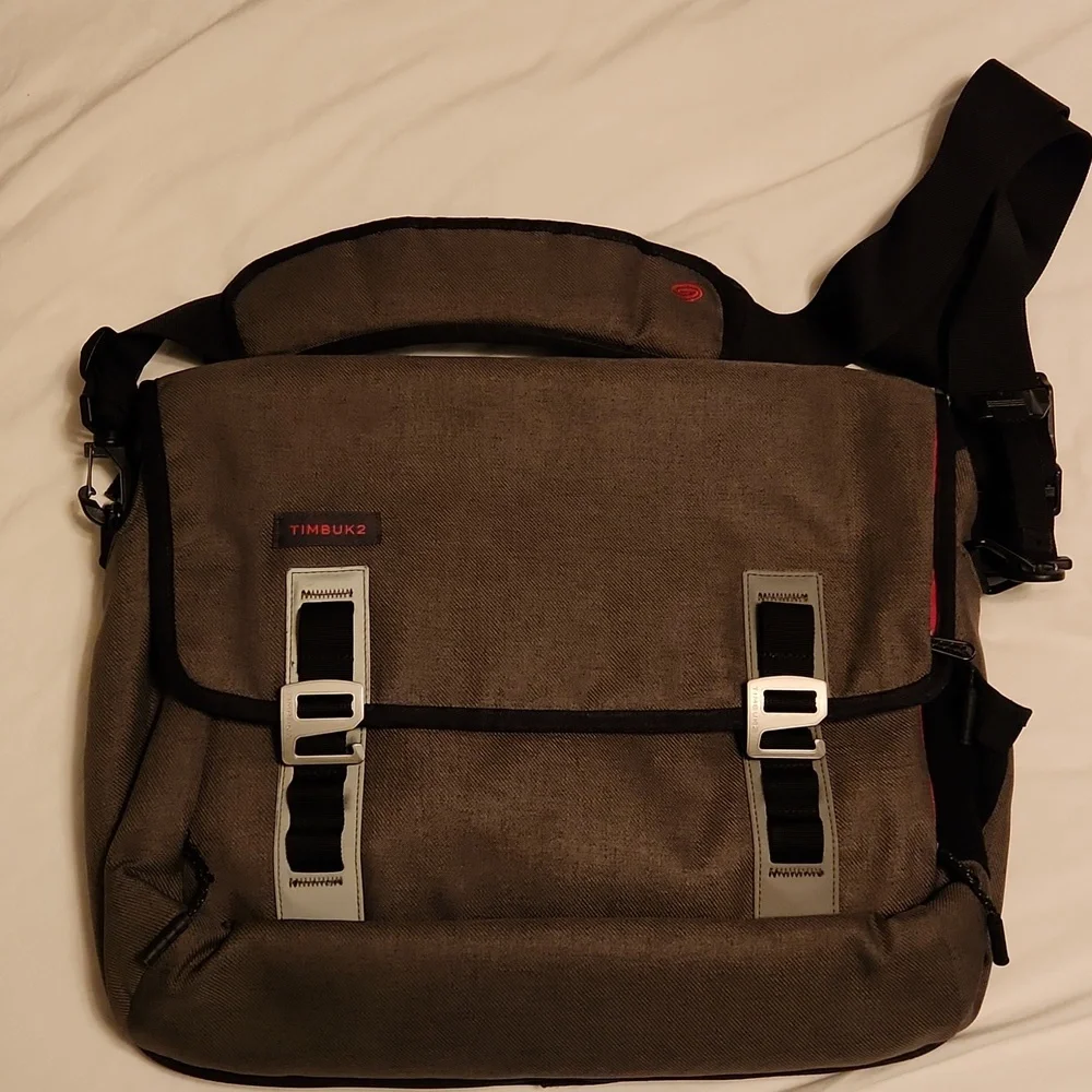 Timbuk2 messenger bag